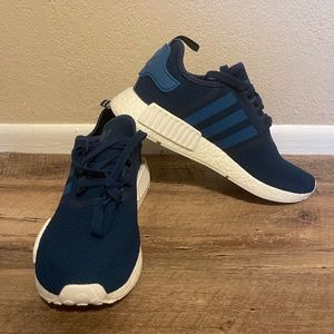 New Adidas Men’s NMD_R1 blue sneakers